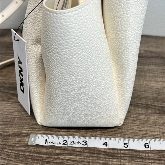 DKNY White Leather Satchel/Crossbody 🤍 - Picture 10 of 16